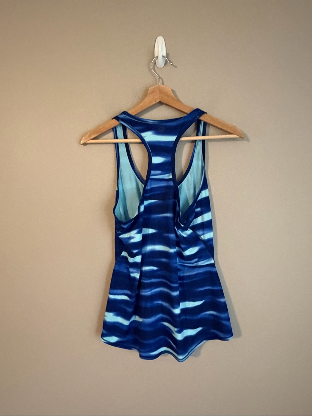 Athleta Racerback Tank size small - Picture 7 of 9